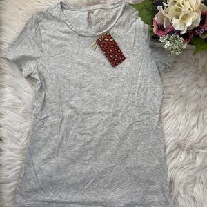 SOLD-Banana Republic Signature Tee | Women’s M